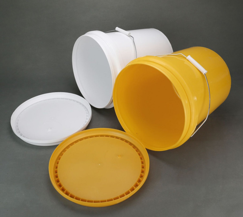 Cucine di plastica a colori personalizzati da 5 galloni con tappo e maniglia per uso industriale