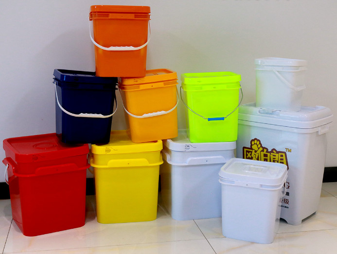 Botti di plastica quadrata bianca resistenti ai prodotti chimici con stampa IML per opzioni di stoccaggio durevoli