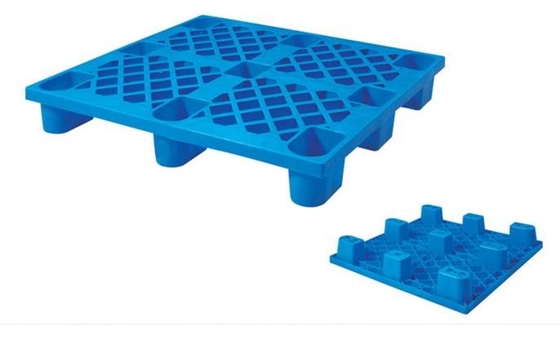 Soluzione di imballaggio versatile per pallet di plastica impilabili a nove piedi