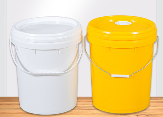 Botti di plastica rotondi da 5 galloni con resistenza UV duratura