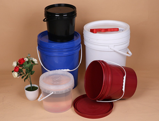 Imballaggio di sacchetti in tessuto PE inclusi per secchi di plastica con coperchio disponibile