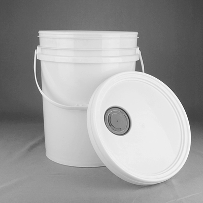 Vaso di lubrificante rettangolare per una lubrificazione di lunga durata