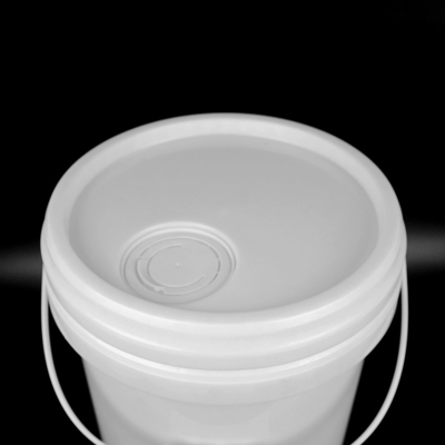 Secchio benvenuto dell'olio della plastica del polipropilene del ODM dell'OEM con il coperchio del becco