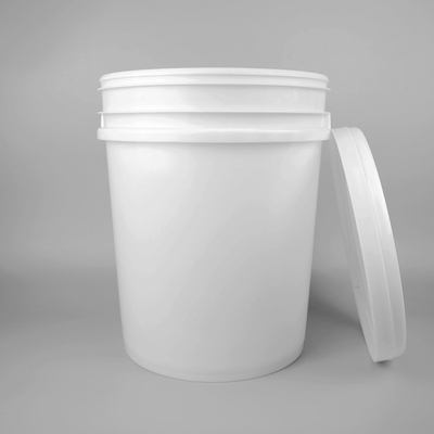I secchi di plastica accatastabili da 5 galloni con il coperchio resistente UV
