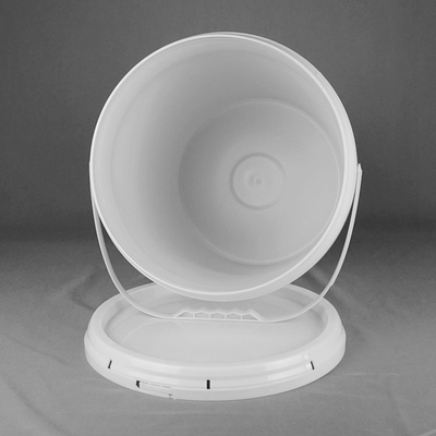 Norma ISO9001 22 litri intorno al grande secchio di acqua di plastica con il coperchio