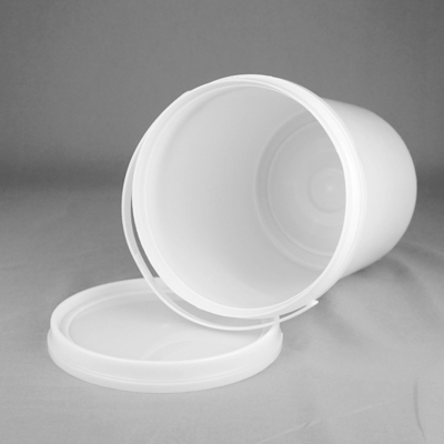 Secchio del commestibile con il coperchio e trattare il contenitore di alimento libero di BPA