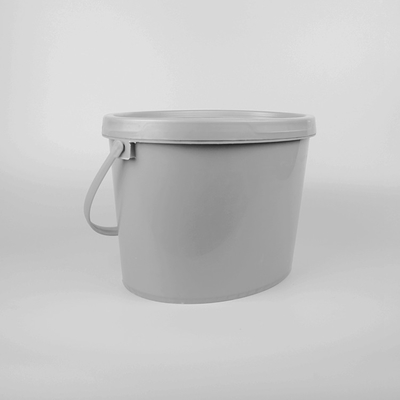 lo speciale 5kg ha modellato il secchio di plastica della pittura con il coperchio e la maniglia